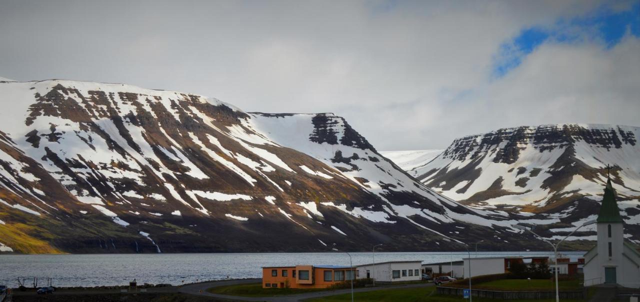 Comfy Guesthouse Westfjords Sudureyri Exterior foto